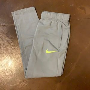 Boys XL Nike Dri-Fit sweatpants